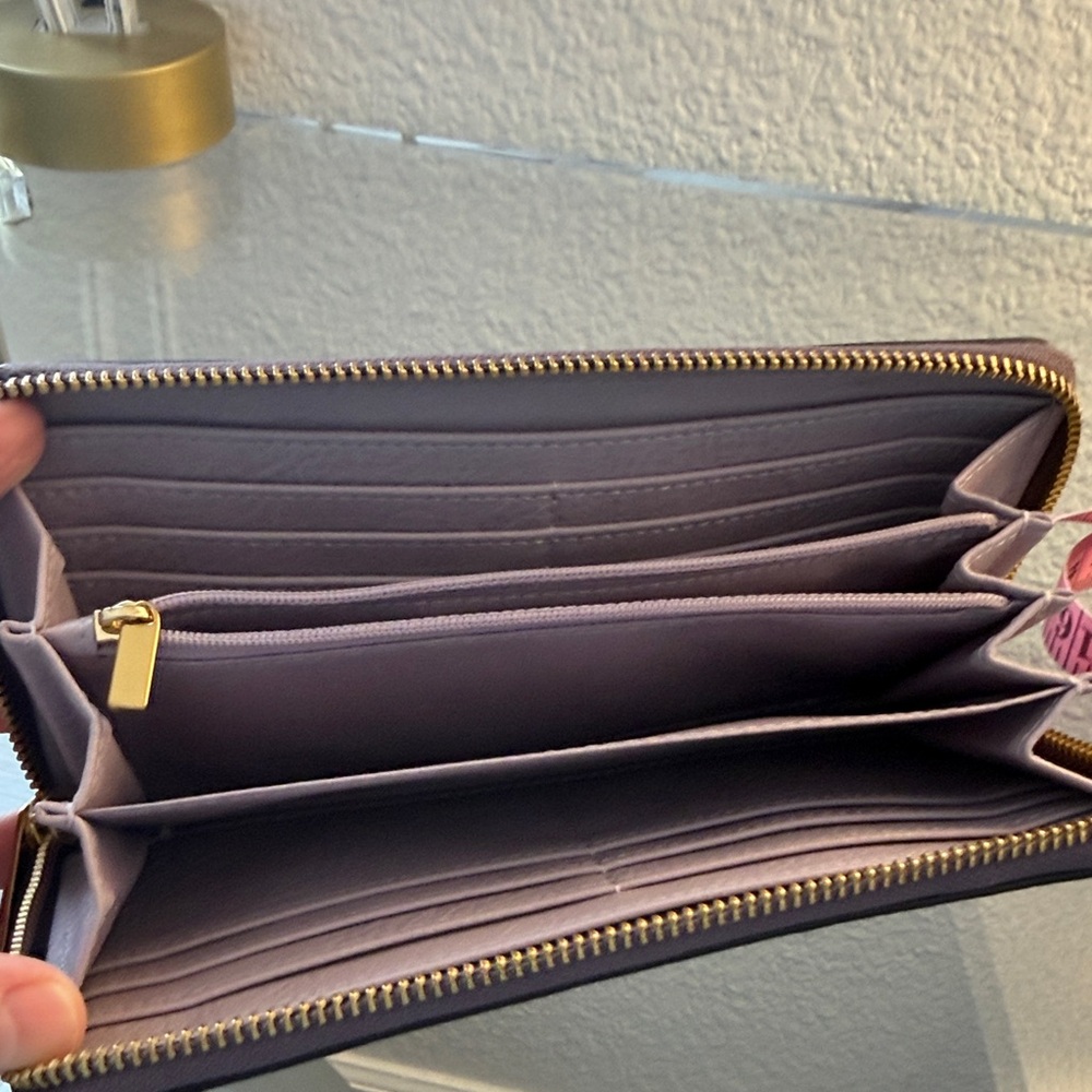Fossil Lavender Women's Wallet - Picture 2 of 11